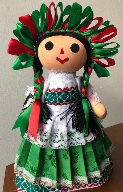 Mexican Dolls, Mexican Cookies, Diy Rag Dolls, Mexican Doll, Ceramics Inspiration, Book Flowers, Child Doll, Cookie Designs, Doll Crafts