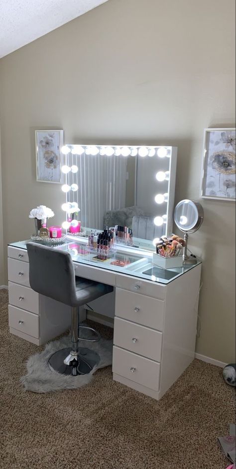 Beauty Room Vanity, White Room Decor, Luxury Room Bedroom, Beauty Room Decor, Vanity Ideas, Pinterest Room Decor, Bedroom Vanity, Redecorate Bedroom, Teen Bedroom Decor