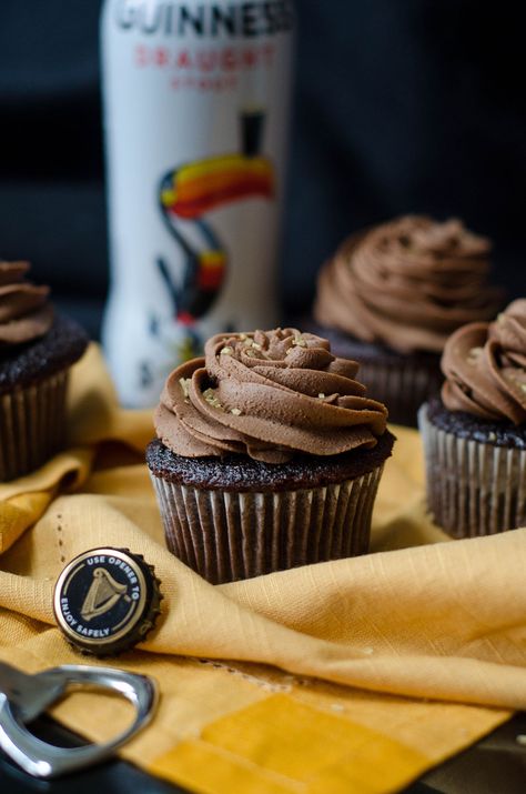 Guinness Cupcakes Guiness Cupcakes, Beach Bday, Guinness Cupcakes, Chocolate Cupcakes Recipe, Guinness Chocolate, Cupcake Recipes Chocolate, Cupcake Flavors, Cupcakes Recipe, Beer Recipes