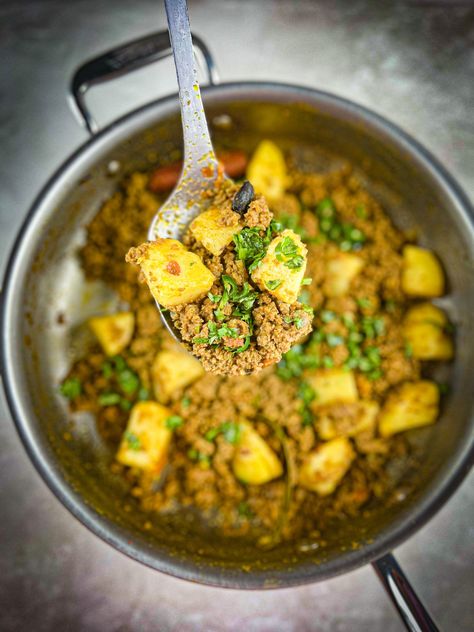 Quick Pakistani Aloo Keema (Stovetop or Instant Pot) Aloo Keema, Beef Keema, Keema Recipes, List Of Spices, Chicken Karahi, Ground Beef And Potatoes, Beef Curry, Cubed Potatoes, Beef And Potatoes