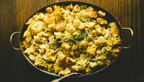 Classic Sage Dresseing Sage Dressing, Classic Stuffing Recipe, Classic Stuffing, Turkey Stuffing Recipes, Dressing Recipes Thanksgiving, Sage Stuffing, Thanksgiving Stuffing Recipes, Bread Dressing, Homemade Stuffing