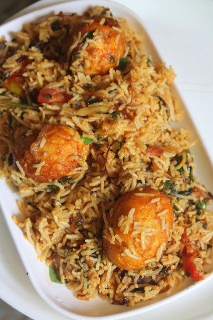 Street Food Style Egg Biryani Recipe - Thattukada Muttai Biryani Recipe - Yummy Tummy Egg Dinners, Biryani Vegetarian, Egg Biryani Recipe, Egg Recipes Indian, Egg Biryani, Yummy Rice, Andhra Recipes, Desi Street Food, Veg Biryani