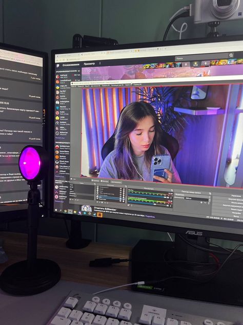 Twitch Streamer Aesthetic, Twitch Aesthetics, Twitch Aesthetic, Streamer Aesthetic, Twitch Streaming Setup, Streamer Dr, Vision Board Party, Streaming Setup, Office Games