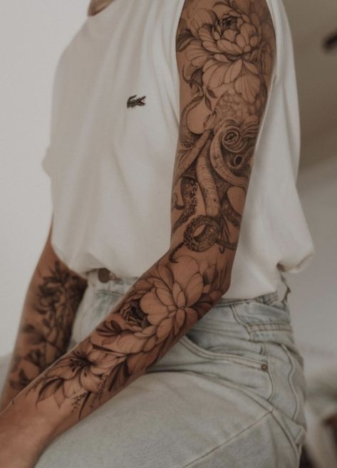 Girly Full Sleeve Tattoos, Wolf Floral Tattoo Design, Elegant Tattoo Sleeve, Black Sleeve Tattoo Women, God Sleeve Tattoos Women, Large Forearm Tattoo Women, Tattoo Aesthetic Women, Woman Arm Sleeve Tattoo, Forearm Sleeve Tattoos For Women Unique