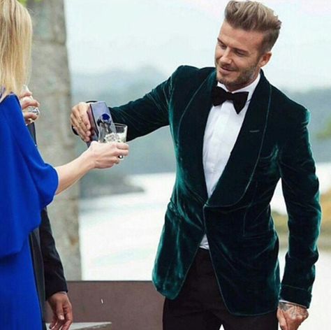 David Beckham stylish as ever in a green velvet tux jacket. A true British gent style inspiration Party Wear Blazers, Velvet Dinner Jacket, Green Velvet Blazer, David Beckham Style, Green Velvet Jacket, Blazer Outfits Men, Mens Fashion Magazine, Dinner Jacket, Designer Suits For Men