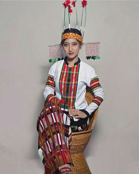 https://www.instagram.com/p/BYMyabogXXF/ Mizo Traditional Attire, Mizoram Traditional Dress, Manipur State, India Traditional Dress, Beautiful Valley, Myanmar Clothes, Traditional Attires, Traditional Dresses Designs, Northeast India