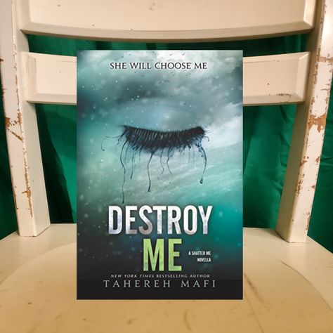 A Review of Destroy Me by Tahereh MAfi Shatter Me Book, Dystopian Romance, Destroy Me, Tahereh Mafi, Star Reading, Shatter Me, Reading Log, Book Names, Choose Me