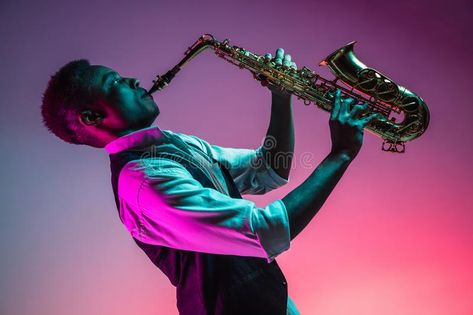 Black Saxophone, Band Senior Pictures, Saxophone Art, Retro Portrait, Rnb Music, Neon Background, Band Photoshoot, Musician Photography, Studio Portrait Photography