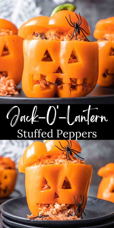 Jack-o'-lantern stuffed peppers are a fun savory Halloween recipe. These Halloween stuffed peppers make a healthy Halloween treat. Halloween Main Dish, Halloween Stuffed Peppers, Halloween Meals, Halloween Dinners, Pasteles Halloween, Stuffed Peppers With Rice, Dinner Halloween, Postres Halloween, Halloween Food Desserts