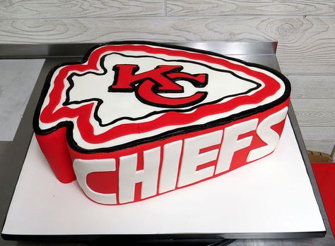 Kansas City Chiefs Birthday Cake Ideas, Kansas City Chiefs Cake Ideas, Kc Chiefs Cake Ideas, Chiefs Cake Pops, Kansas City Chiefs Birthday Cake, Kc Chiefs Birthday Party, Kc Chiefs Cake, Chiefs Birthday Cake, Chiefs Cupcakes