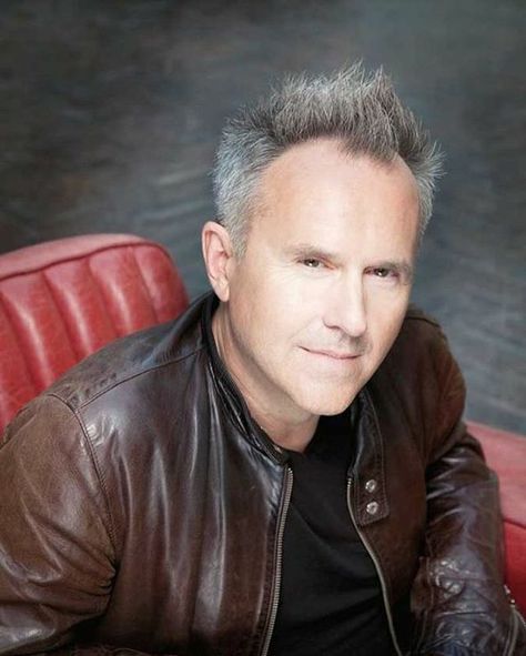 Head to K-HITSChicago.com right now to check out the Live stream of Howard Jones rocking out The BlueCross BlueSheild performance stage here at K-HITS! #howardjones #khitschicago #bluecrossblueshield #1043khits #thingscanonlygetbetter #wjmk #nooneistoblame #howard #jones #music #stream #whatislove Howard Jones, Thompson Twins, Emerson Lake & Palmer, Performance Stage, British Tv, Types Of Music, Music Teacher, Music Star, The Wiz