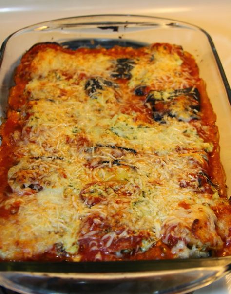 Eggplant Manicotti Love this delicious low cal version of my favorite Italian dish! Rocco Dispirito Recipes, Rocco Dispirito, Best Food Ever, Favorite Comfort Food, Low Cal, Meatless Monday, Italian Dishes, Family Friendly Meals, Popsugar