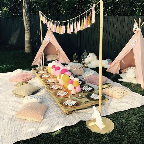 This is an adorable unicorn picnic birthday party.  Truly a dream kids party. Unicorn Picnic, Bed Tents, Winter Bed, Backyard Birthday Parties, Indoor Picnic, Picnic Birthday Party, Boho Birthday Party, Teepee Party, Birthday Picnic