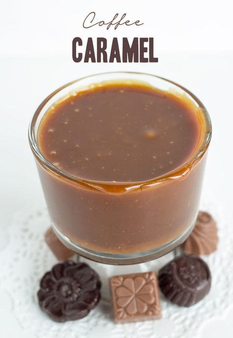 Coffee Caramel Coffee Sauce Recipe, Strawberry Cheesecake Tacos, Easy Delicious Desserts, Cheesecake Tacos, Carmel Coffee, Coffee Caramel, Cold Coffee Recipes, Seasonal Desserts, Strawberry Glaze