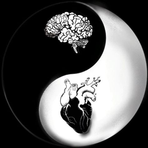 Ying Yang Heart And Brain, Yin Yang Tattoo Men, Yen Yang Tattoo Ideas, Ying Yang Tattoo For Couples, Aesthetic Yin Yang, Yin Yang Tattoo Unique, Ying And Yang Tattoo, Heart Ying Yang, Unique Ying Yang Tattoo