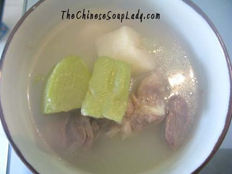 Pork Bones Chayote and Fresh Chinese Yam - for cough and cold Medicine Soup, Pork Ribs Soup, Ribs Soup, Chinese Herbal Soup, Pork Bones, Turnip Soup, Pear Soup, Chinese Yam, Snow Pear