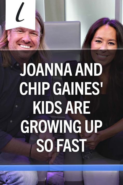 The Gaines kids are blossoming into such amazing individuals, just like their parents!🌟 From little helpers to big dreamers, Joanna and Chip Gaines' kids are on their way to making a mark in this world! 💫 Joanna Gaines Kids, Joanna Gaines Baby, Chip Gaines, Chip And Joanna Gaines, How Many Kids, Joanna Gaines, The Dreamers, Growing Up, Chips