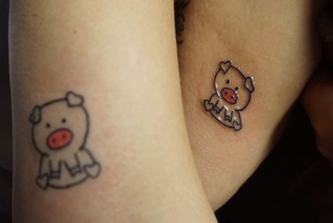 aunt and niece tattoo #oinkoink Aunt And Nephew Tattoo, Uncle And Niece Tattoos, Matching Tattoos For Aunt And Niece, Aunt And Nice Tattoos, Niece And Aunt Tattoos, Auntie Tattoo, Aunt Tattoo Ideas, Aunt And Niece Tattoo, Aunt Tattoo