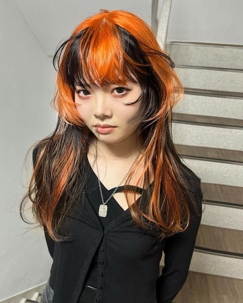 Black Orange Blonde Hair, Tiger Hair Color, Orange Hair Black Tips, Tiger Hairstyle, Orange Hair Streaks, Black And Auburn Hair, Dyed Hair Orange, Copper And Black Hair, Orange Dyed Hair