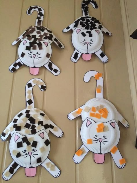 Paper Plate Crafts For Kids, طابع بريدي, Animal Crafts For Kids, Paper Plate Crafts, Daycare Crafts, Plate Crafts, Kids' Crafts, Cat Crafts, Childrens Crafts