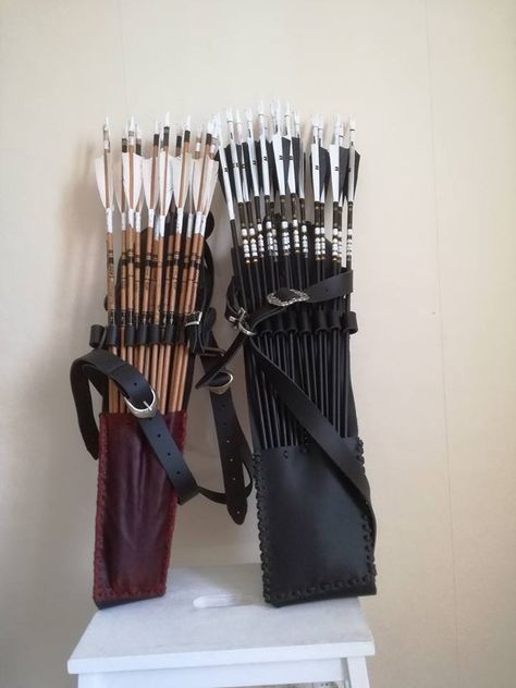 Archery Aesthetic, English Longbow, Bow Archery, Bow Quiver, Arrow Quiver, Bow And Arrow Set, Archery Set, Archery Bows, Traditional Archery