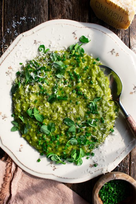 Spring Pea Risotto with Parmesan & Basil - The Original Dish Grains Recipes, Delicious Potatoes, Pea Risotto, The Original Dish, Best Risotto, How To Make Risotto, Spring Peas, Potato Pasta, Vegetables Recipes