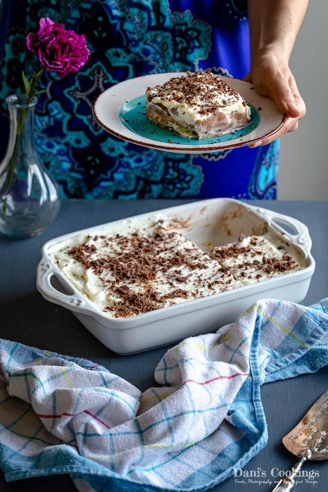 This delicious and creamy Keto Chocolate Delight is the perfect treat for everyone who loves melt-in-your-mouth desserts! Chocolate Lasagna, Low Carb Sweeteners, Kinds Of Desserts, Keto Dessert Easy, Chocolate Delight, Keto Chocolate, Dessert Dips, Savoury Baking, Keto Meal Prep