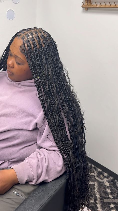 Braids by Bink in Arlington Tx💇🏽‍♀️ | EXTRA SMALL W BOHO BUTT KNOTLESS AND BOHO CURLED ENDS🩷 #arlington hairstylist #neatbraids #knotlessbraids #neatparts #slickfoundation… | Instagram Boho Knotless Braids With Curls At The End, Smeduim Knotless Boho, Bohemian Knotless Braids Body Wave, X Small Boho Knotless Braids, Small Knotless With Highlights, Small Extra Boho Knotless Braids, Small Knotless Braids With Curly Hair, Small Knotless Knee Length, Smedium Boho Knotless Knee Length