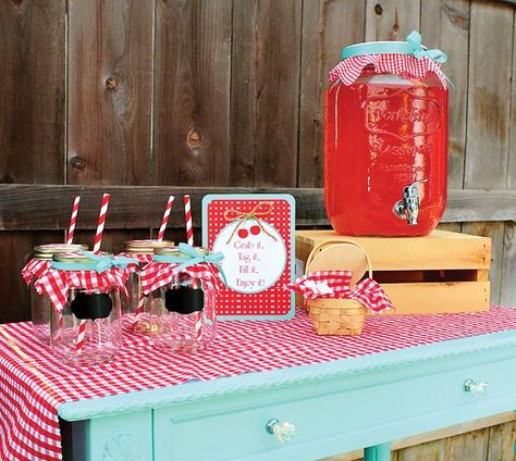 Burgundy Party Decor, Threenager Party, Vday Party, Mocktail Party, Pin Up Party, Burgundy Party, Rockabilly Party, 50th Party, Hostess With The Mostess