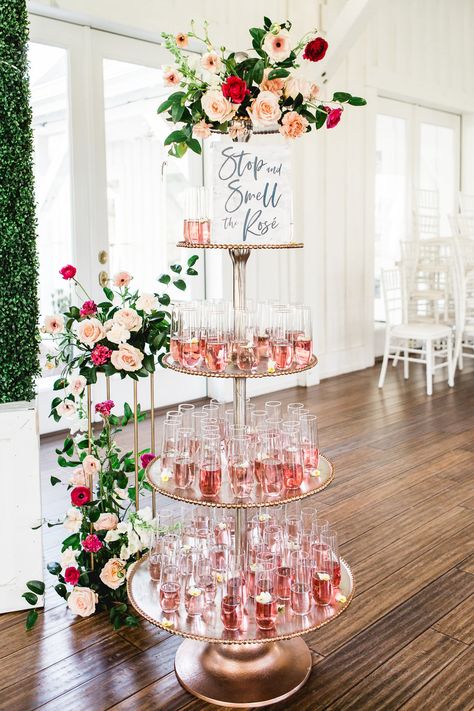 NICOLE ALLEN EVENTS Welcome Drink Table Ideas, Welcome Drinks Table Ideas, Drink Display For Party, Bohemian Backyard Party, Jasmine Wedding, Drink Display, Baby Shower Drinks, Event Bar, Chelsea Wedding