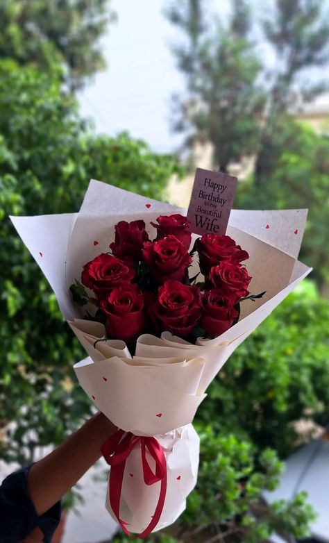 Fresh Flower Bouquets and Gifts for your Specials One | DM for More Details | Floral Leaf #floralleaf #floralleafcollection #floralleafdecor #flowers #florist #floristnearme #floristnearyou #florists #floristshop #weddingflorist #floristonline #localflorist #floristnearbyme #floristinlahore #flowersbouquet #flowersbouquets #flowersbouquetmurah #flowersbouquet50ringgit #flowersbouquetbalikpapan #flowersbouquetvalentine #flowersbouquetsemarang Bouquet For Girlfriend, Flowers Bouquet Gift Boyfriends, Lego Flowers, Gift Flowers, Stop And Shop, Fresh Flower Bouquets, Online Florist, Flower Gift Ideas, Bouquet Gift