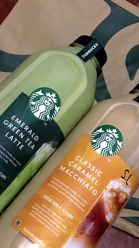 Minuman Starbucks, Cafe Coffee Day, Starbucks Secret Menu Drinks, Starbucks Secret Menu, Coffee Obsession, Amazon Kitchen Gadgets, Vanilla Syrup, Cute Couple Gifts, Cozy Coffee