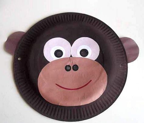 paper plate monkey mask Paper Monkey, Gorilla Craft, Paper Plate Masks, Jungle Crafts, Zoo Crafts, Paper Plate Animals, Monkey Mask, Monkey Crafts, Paper Plate Crafts For Kids