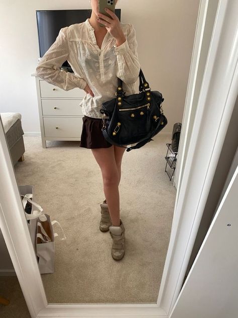 Sommar Outfit, Isabel Marant Style, Isabel Marant Boots, Isabel Marant Sneakers, Isabel Marant Shoes, Daily Outfit Inspiration, Outfit Inspo Casual, Tumblr Fashion, Stockholm Fashion