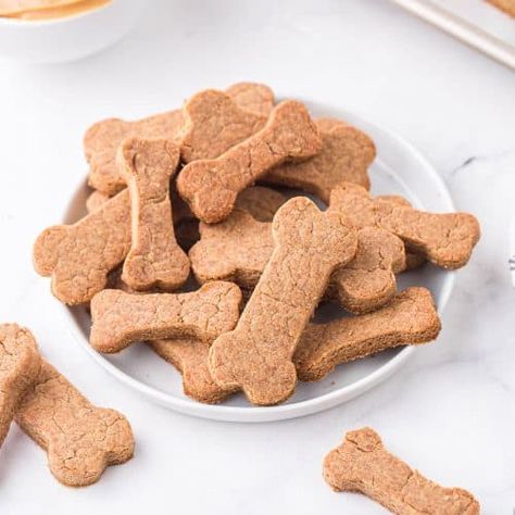 Peanut Butter Dog Treats - Princess Pinky Girl Dog Treats With Peanut Butter, Dog Treats Homemade Peanut Butter, Treats With Peanut Butter, Dog Cookie Recipes, Peanut Butter For Dogs, Chocolate Peanut Butter Desserts, Christmas Dog Treats, Princess Pinky Girl, Pinky Girl