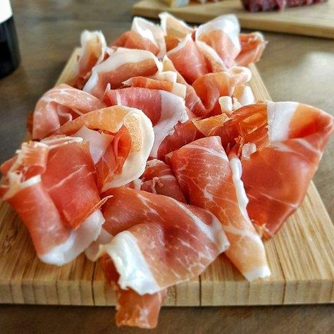 Prosciutto Crudo Italy » Local Aromas Spanish Sausage, Rome Food, Parma Ham, A Charcuterie Board, Wine Tasting Experience, Sliced Ham, Southern Europe, Soft Cheese, Cozy Night