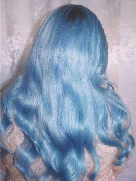 @cosmoxnani used Poseidon and Periwinkle 💙 by Arctic Fox Hair Color #AFposeidon #AFperiwinkle Periwinkle Hair, Sky Blue Hair, Fox Hair Dye, Blue Hair Aesthetic, Arctic Fox Hair Dye, Fox Hair Color, Pastel Blue Hair, Kpop Shifting, Highlights For Dark Brown Hair