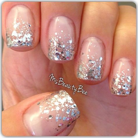 Glitter nail design Glitter Fade Nails, Ongles Bling Bling, Glitter Gradient Nails, Faded Nails, Nails With Glitter, Wedding Nails French, Wedding Nails Glitter, Glitter Gel Nails, Super Nails