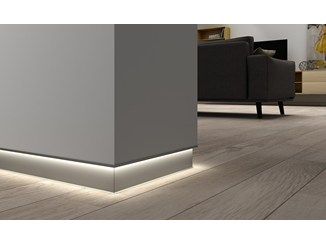 LED aluminium Skirting board Novorodapie® Eclipse Modern Baseboards, Modern Apartment Decor, Interior Design Per La Casa, Home Lighting Design, Led Light Design, Cove Lighting, Skirting Boards, Design Del Prodotto, Modern Apartment