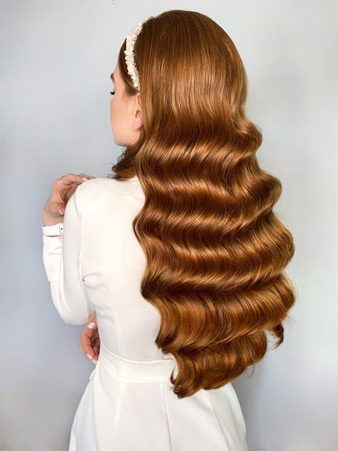 Ginger Hair Bride Wedding, Hollywood Waves Red Hair, Red Hair Brides, Hollywood Glam Hair, Old Hollywood Waves, Hollywood Curls, Romantic Theme Wedding, Formal Hair, Hollywood Wedding