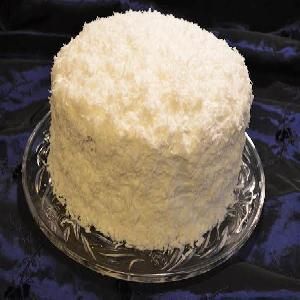 Grandmas Old Fashioned Coconut Cake Recipes Almond Coconut Cake, Coconut Cream Cake, Creamy Soup Recipes, Coconut Cake Recipe, Think Food, Chiffon Cake, Cake Icing, Coconut Cake, Food Cakes