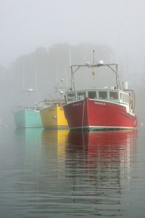 Kennebunkport, Maine - Chris Becker Kittery Maine, Lobster Boat, Kennebunkport Maine, Foggy Day, Maine Art, Seaside Cottage, Island 2, Paddle Boarding, Fishing Boats