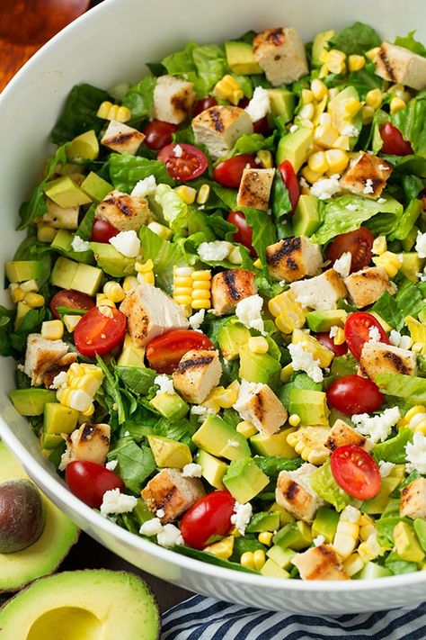 Interesting Salads, Cheese Apples, Chop Salad, Chipotle Ranch Dressing, Southwest Chicken Salad, Homemade Chipotle, Healthy Bowl, Chipotle Ranch, Chopped Salad Recipes