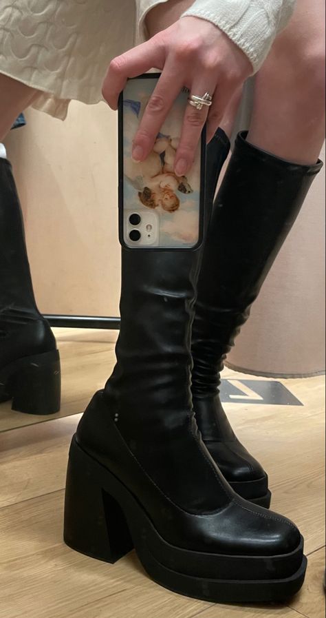 Bershka Platform Boots, Bershka Boots Outfit, Bershka Heels, Bershka Boots, Bratz Boots, Outfit Reference, Knee High Platform Boots, Fits Ideas, Style Change