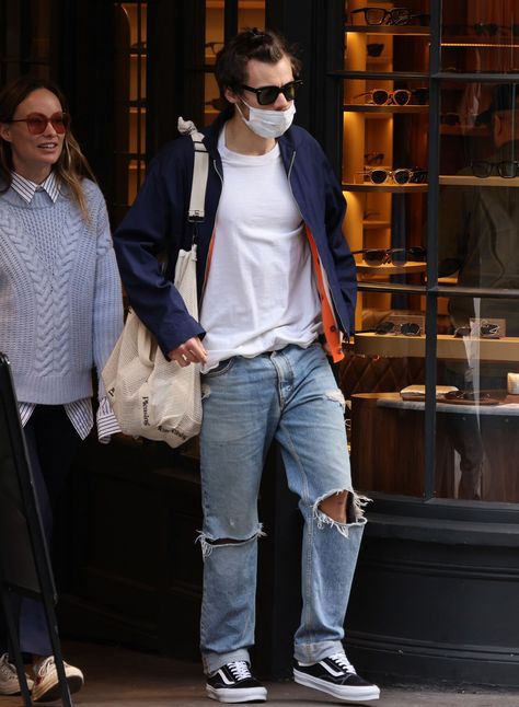 Harry Styles Jeans, Harry Styles Street Style, Harry Outfits, Harry Styles Outfit, Harry Styles Pictures, Harry Styles Photos, Mr Style, Looks Street Style, Mon Cheri