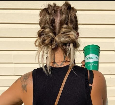 Biker Women Hair Styles, Bubble Braids With Buns, Female Biker Hairstyles, Womens Motorcycle Hairstyles, Bubble Braids Into Buns, Bubble Braid Bun Hairstyles, Convertible Hair Ideas, Braid Hairstyles For Work, Festival Updo Hairstyles