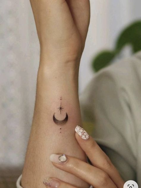 Aesthetic Tattoos Arm, Moon Tattoo Wrist, Tattoos About Mom, Tattoos For Someone Who Passed, Women Tattoos Ideas, Powerful Tattoo, Hamsa Hand Tattoo, Meaning Tattoos, Tattoos Aesthetic