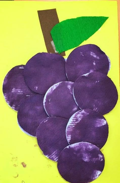 Grapes Crafts For Kids, Grapes Activity, Fruit Crafts, School Kids Crafts, Art Activities For Toddlers, Toddler Art Projects, Toddler Arts And Crafts, Preschool Arts And Crafts, Kindergarten Crafts