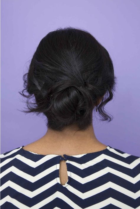 Sleek Low Bun Thanksgiving Hairstyles For Black Women, Banana Buns, Easy Hairstyles For Black Women, Sleek Low Bun, Thanksgiving Hairstyles, Classy Updo, Hot Haircuts, Low Bun Hairstyles, French Twist Hair