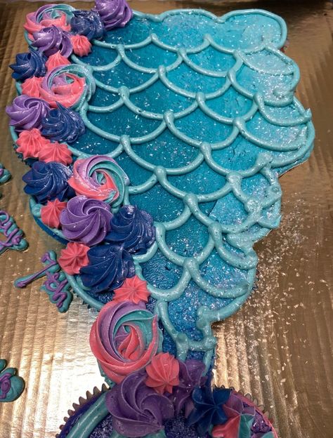 Cakes of Interest: Mermaid Tail Pull-A-Part Cupcakes - Homestyle Alchemy Homestyle Alchemy Mermaid Cupcake Pull Apart, Mermaid Tail Cupcake Cake Pull Apart, Mermaid Cake With Cupcakes, Cupcake Mermaid Tail, Mermaid Tail Pull Apart Cupcakes, Mermaid Pull Apart Cupcakes, Mermaid Sheet Cake Ideas, Mermaid First Birthday Cake, Mermaid Cookie Cake